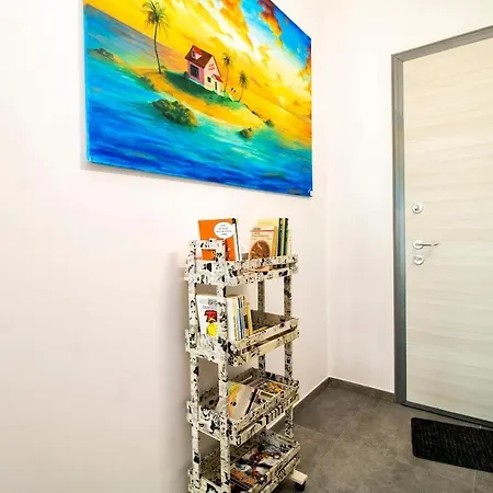 100 Meters From The Sea, Ac, Private Parking And Wi-fi * Civitanova Marche