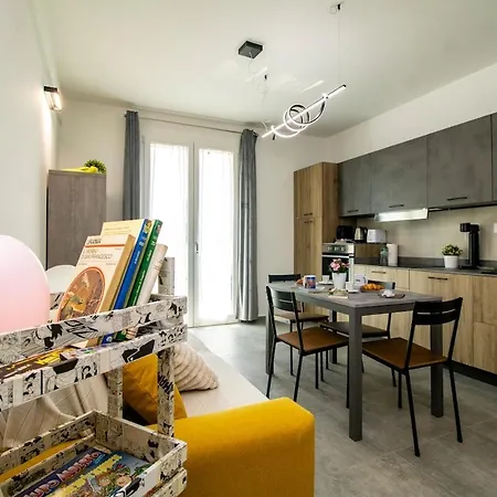 Apartamento 100 Meters From The Sea, Ac, Private Parking And Wi-fi