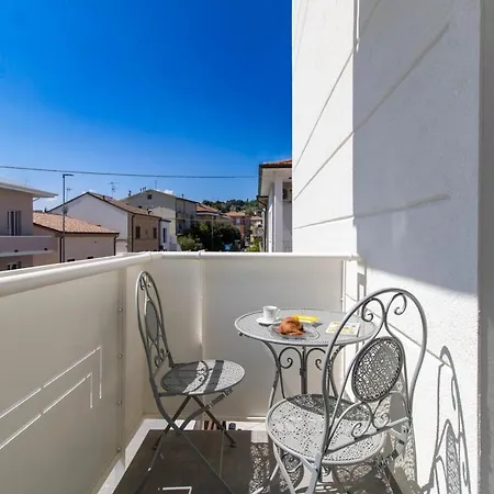 100 Meters From The Sea, Ac, Private Parking And Wi-fi